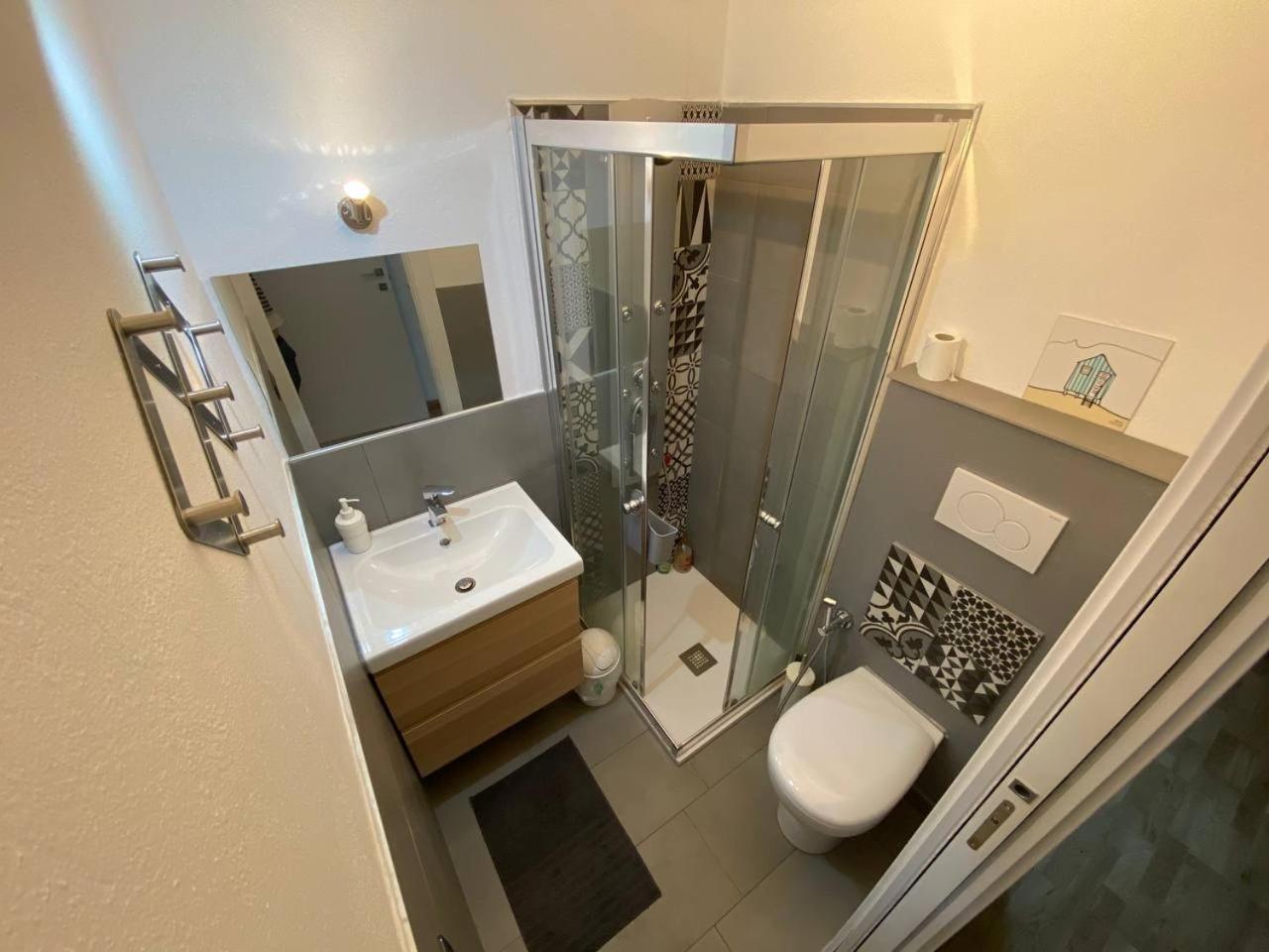 En-Suite On The Beach With Terrace E Garden R1150 Quartu SantʼElena Eksteriør bilde