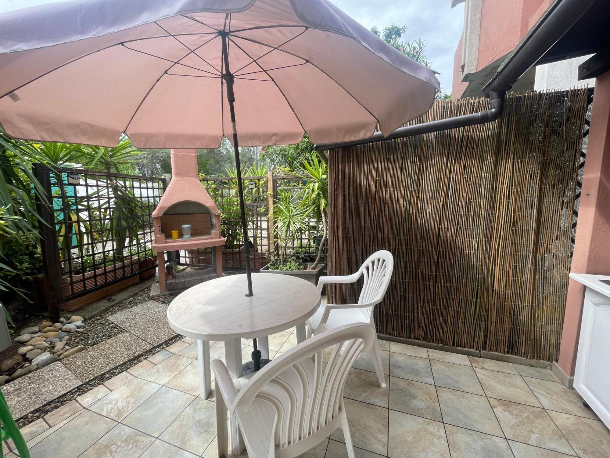 En-Suite On The Beach With Terrace E Garden R1150 Quartu SantʼElena Eksteriør bilde